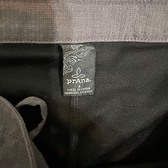 PrAna gray skort size 4 - Picture 7 of 7
